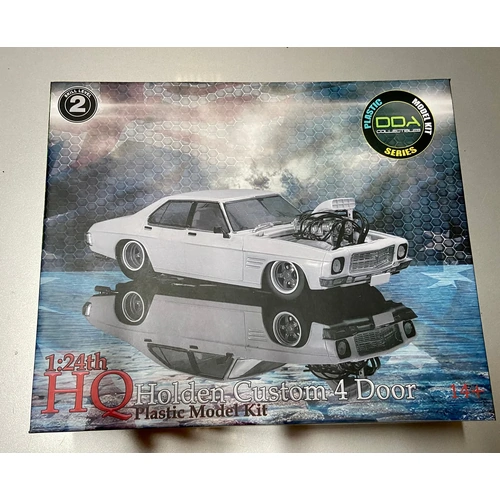 1:24 Holden HQ Monaro "Slammed" Supercharged -- PLASTIC KIT -- DDA Collectibles DDA309K