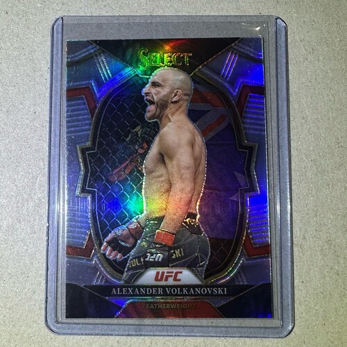 2023 Panini Select UFC - Alexander Volkanovski Concourse Silver Prizm #38