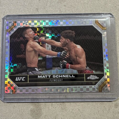 2024 Topps Chrome UFC - MATT SCHNELL X-Fractor #129