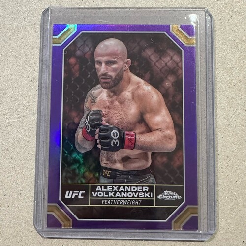 2024 Topps Chrome UFC -  ALEXANDER VOLKANOVSKI - Purple Refractor  #7